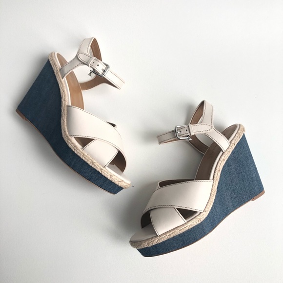 NEW COACH Eaton Chalk Leather White Wedge Sandals - Picture 8 of 8